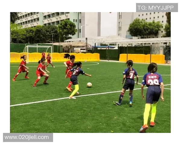 青少年足球俱乐部助力年轻梦想培养未来足球明星的成长之路